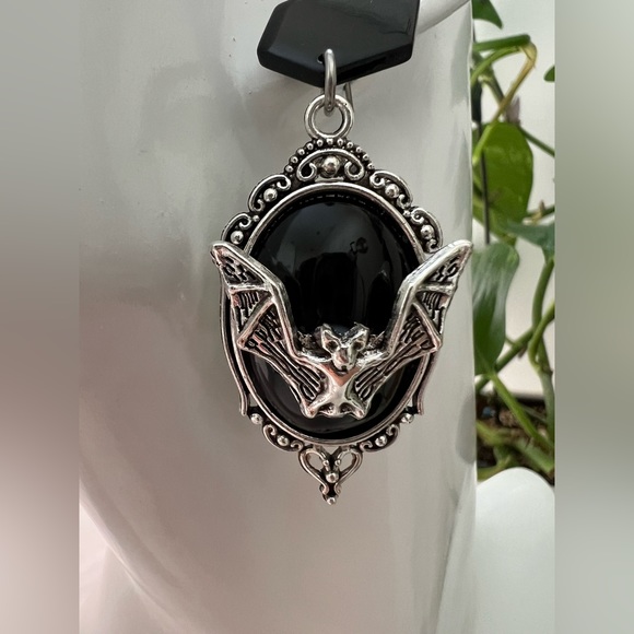 Goth Bat Earrings - Vampire Bat Gothic Earrings - Emo Black Earrings - Picture 8 of 8